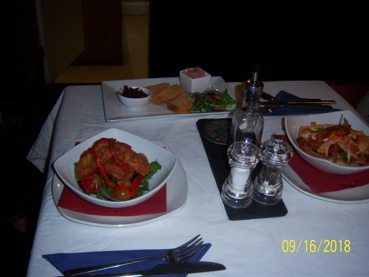 The Rushcart Inn Sowerby Bridge Extérieur photo