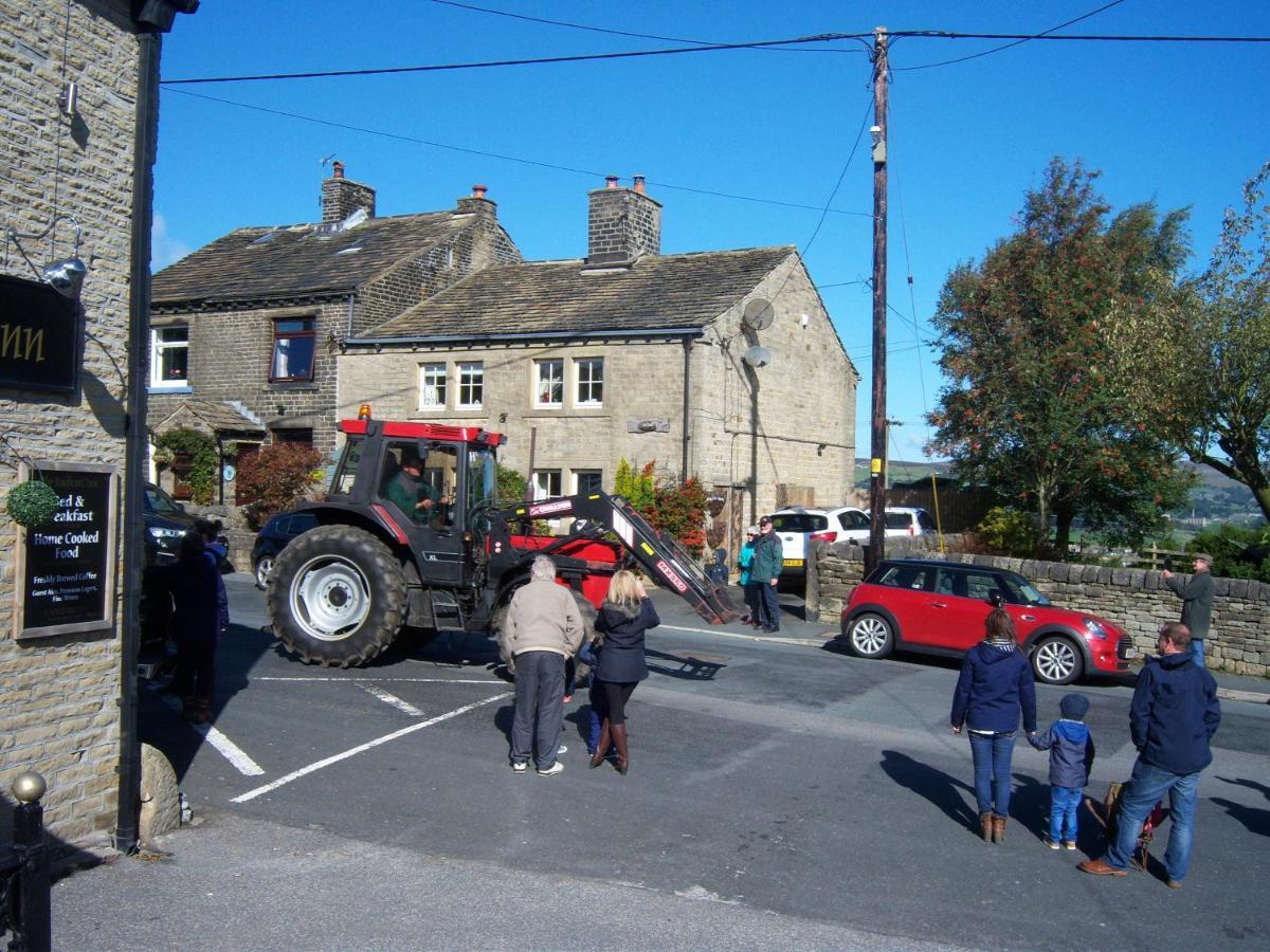 The Rushcart Inn Sowerby Bridge Extérieur photo