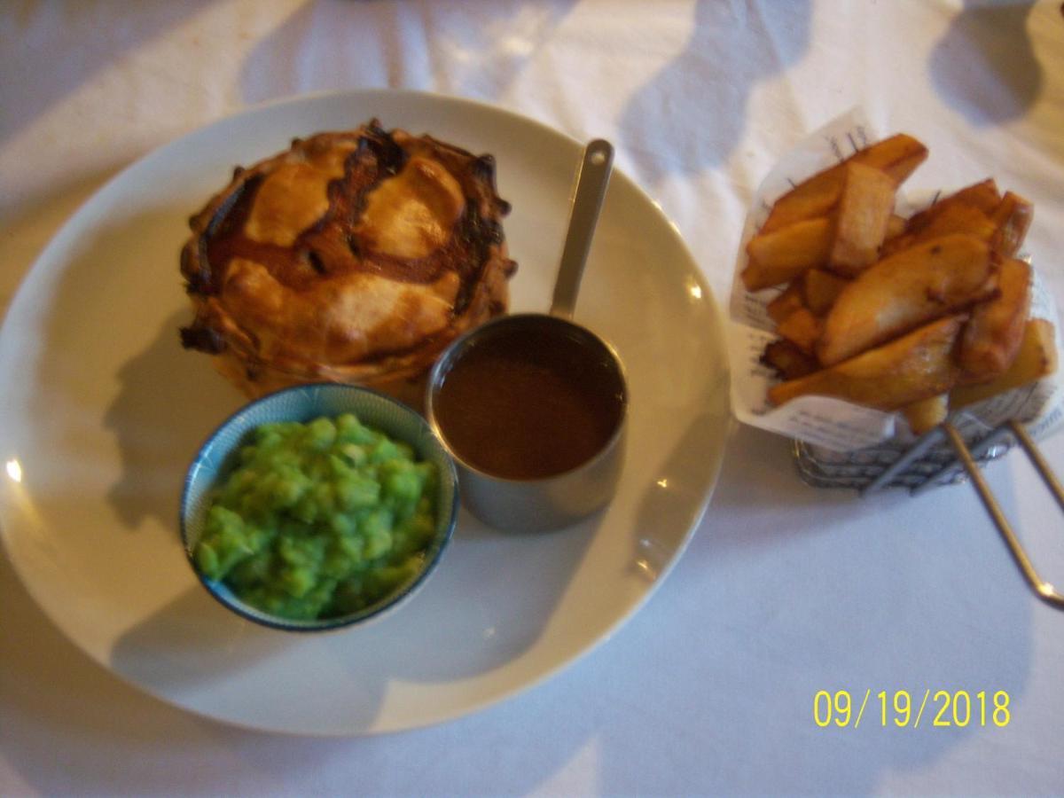 The Rushcart Inn Sowerby Bridge Extérieur photo